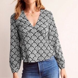 BODEN V-Neck Peplum Top in Black Blossomy White Relax Coquette Size 20